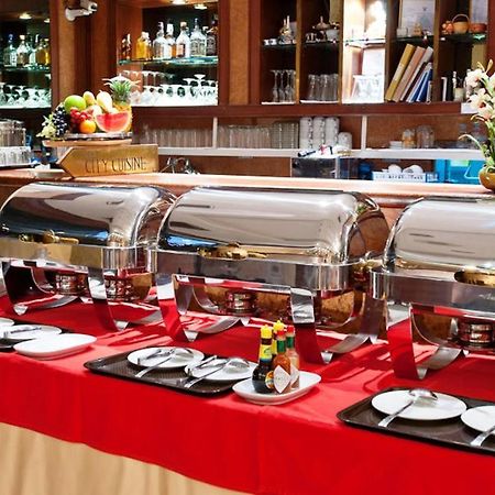 Silom City Hotel Бангкок Екстер'єр фото
