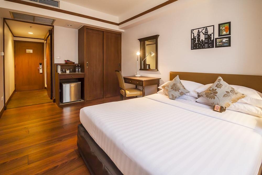 Silom City Hotel Бангкок Екстер'єр фото