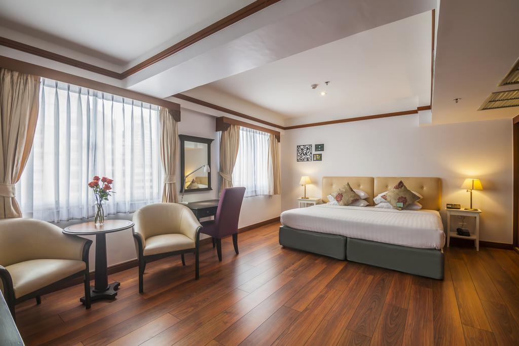 Silom City Hotel Бангкок Екстер'єр фото