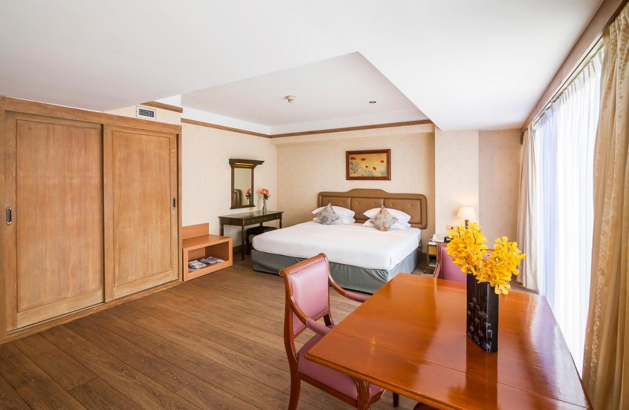 Silom City Hotel Бангкок Екстер'єр фото